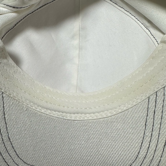 Karl Lagerfeld Cat Ear Cap - Picture 7 of 8